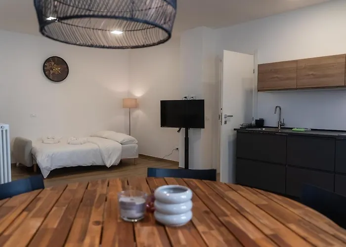 Moderno Trilocale Nel Centro Storico Di *