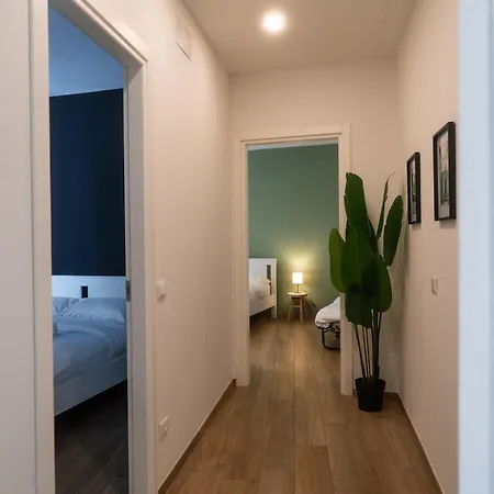 Moderno Trilocale Nel Centro Storico Di Apartament *