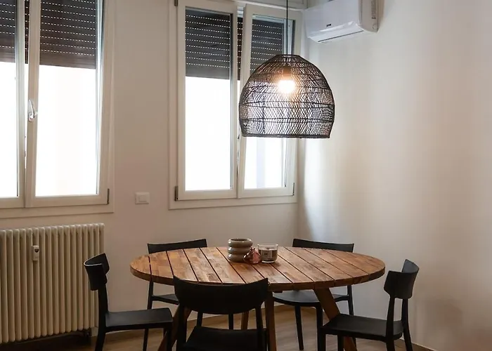 Moderno Trilocale Nel Centro Storico Di Apartment