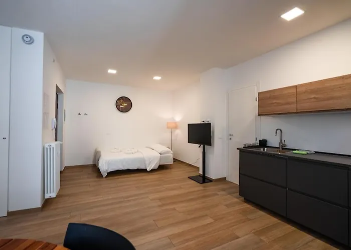 Moderno Trilocale Nel Centro Storico Di Apartmán Ravenna
