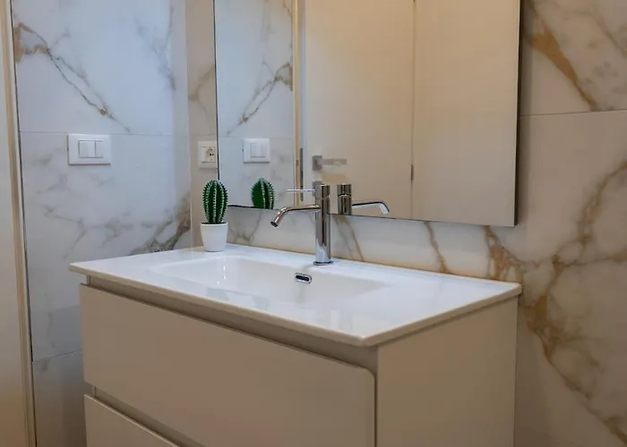 Moderno Trilocale Nel Centro Storico Di